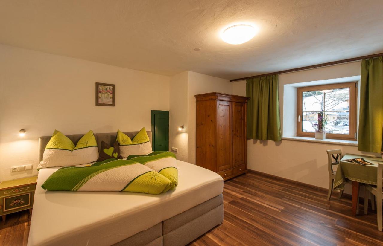 Gaestehaus Bergland Berwang Buitenkant foto