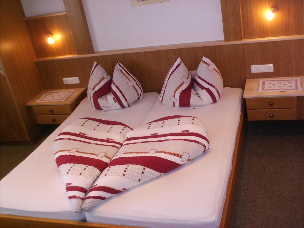 Gaestehaus Bergland Berwang Kamer foto