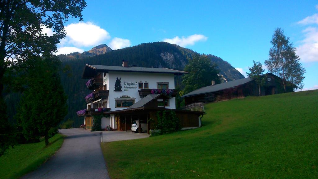 Gaestehaus Bergland Berwang Buitenkant foto