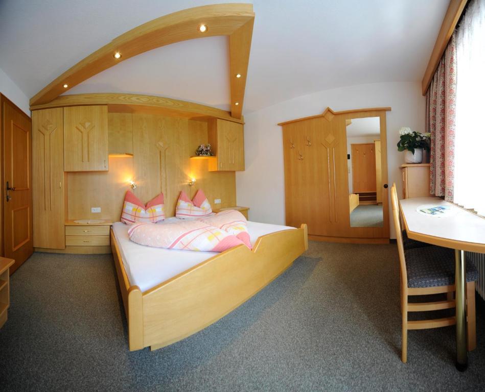 Gaestehaus Bergland Berwang Kamer foto